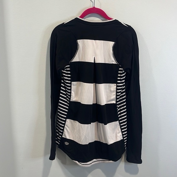 Lululemon 2014 Seawheeze Collection Tuck and Flow Long Sleeve 8 - Picture 3 of 3